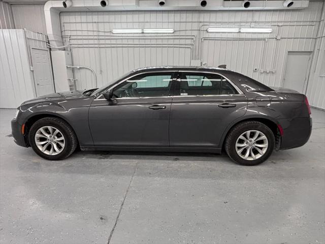 2015 Chrysler 300 Limited