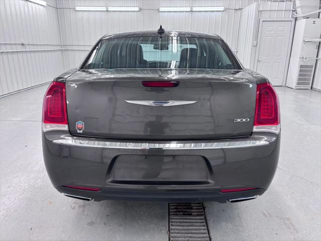 2015 Chrysler 300 Limited
