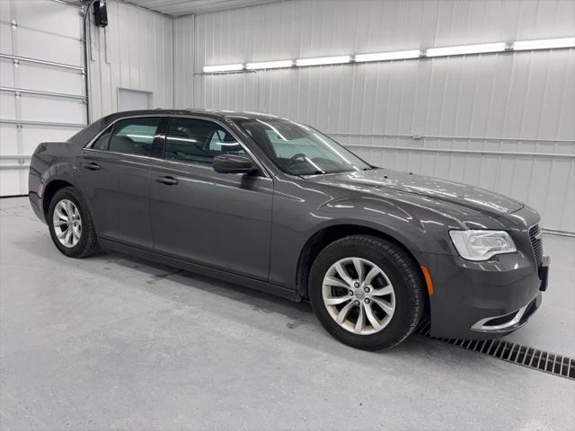 2015 Chrysler 300 Limited
