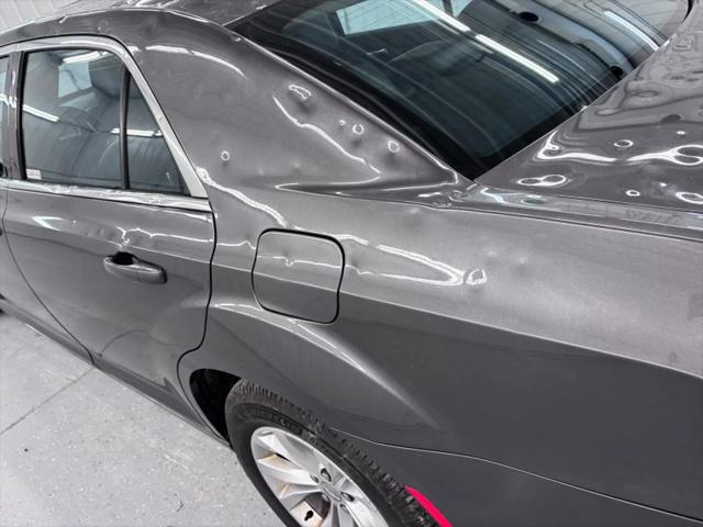 2015 Chrysler 300 Limited