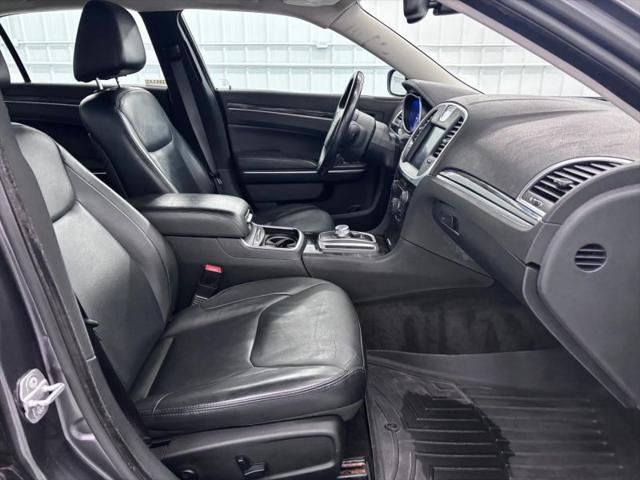 2015 Chrysler 300 Limited