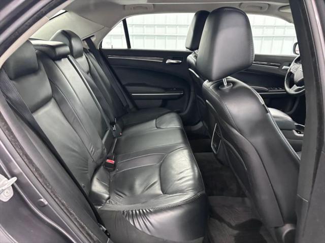 2015 Chrysler 300 Limited