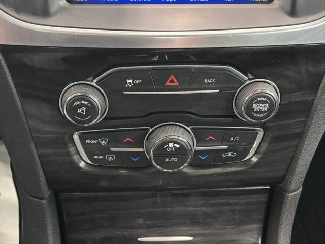 2015 Chrysler 300 Limited