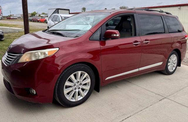 2013 Toyota Sienna XLE V6 8 Passenger for sale in Caddo Mills, TX