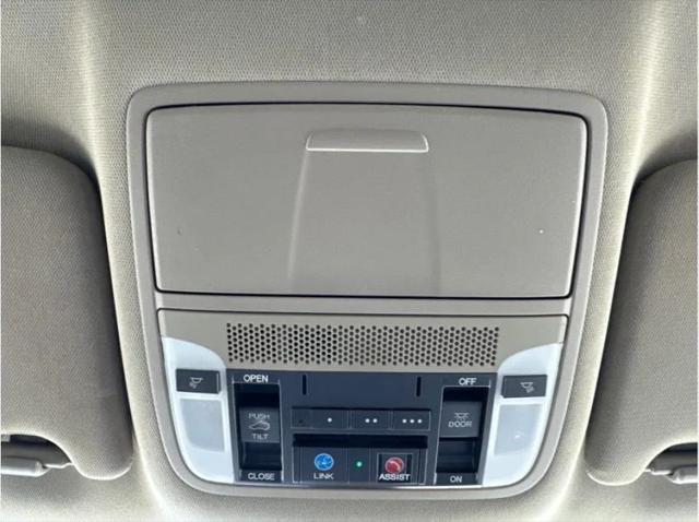 2017 Acura MDX w/Technology Package