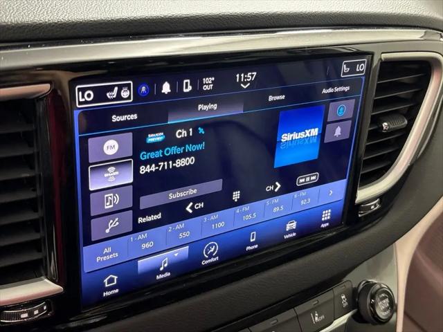 2023 Chrysler Pacifica Touring L