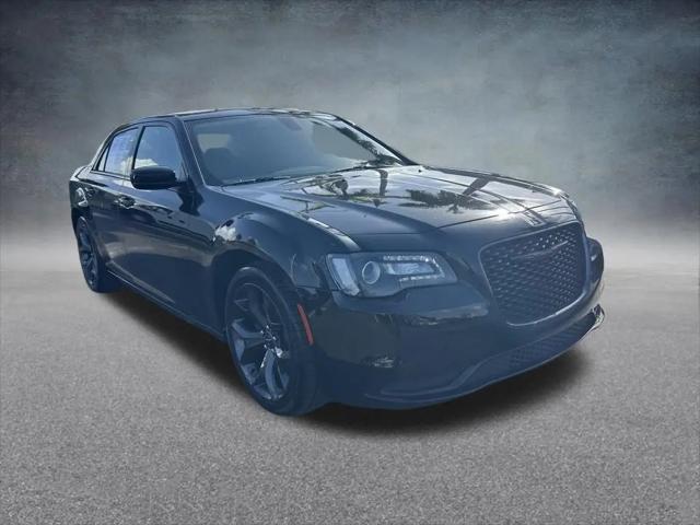 2021 Chrysler 300 Touring