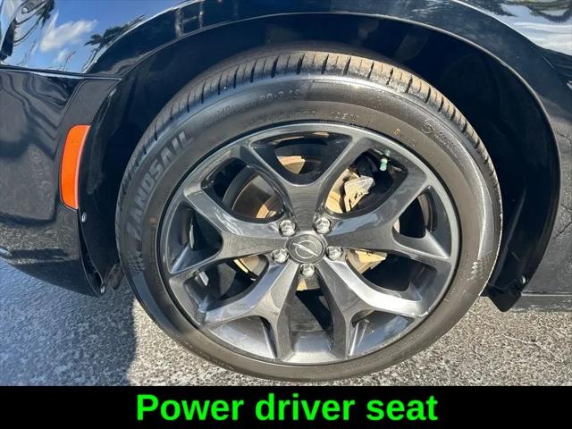 2021 Chrysler 300 Touring