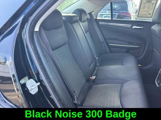 2021 Chrysler 300 Touring