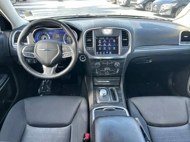 2021 Chrysler 300 Touring