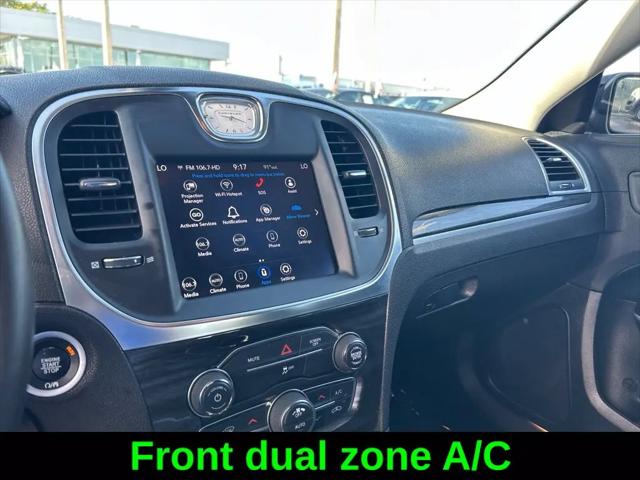 2021 Chrysler 300 Touring