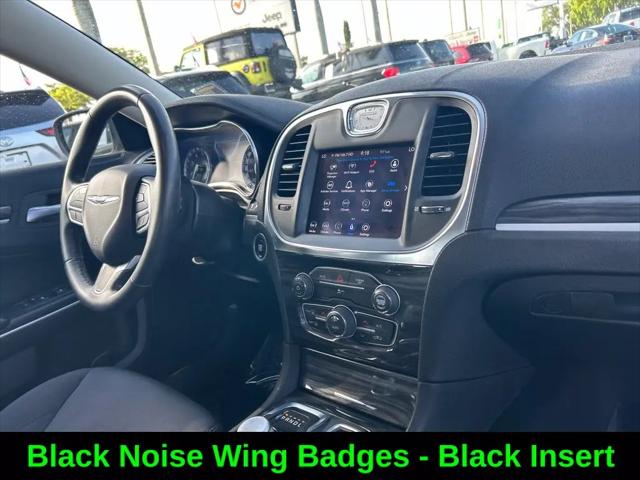 2021 Chrysler 300 Touring