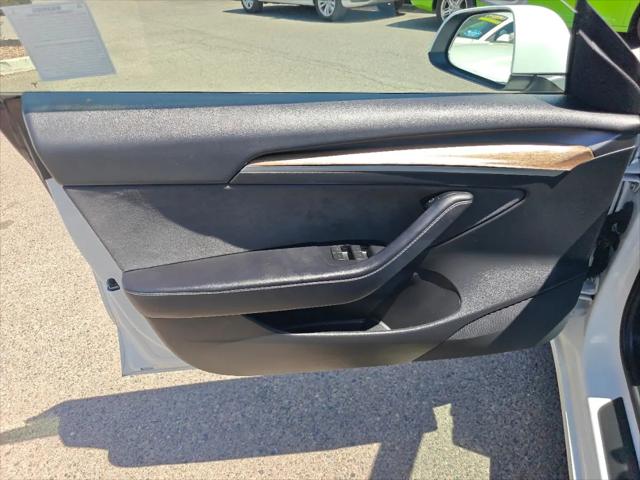 2022 Tesla Model 3 Long Range Dual Motor All-Wheel Drive