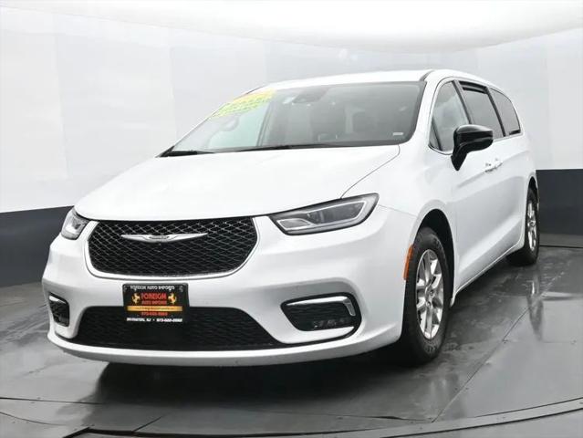 2024 Chrysler Pacifica Touring L for sale in Irvington, NJ