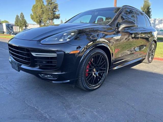 2016 Porsche Cayenne GTS