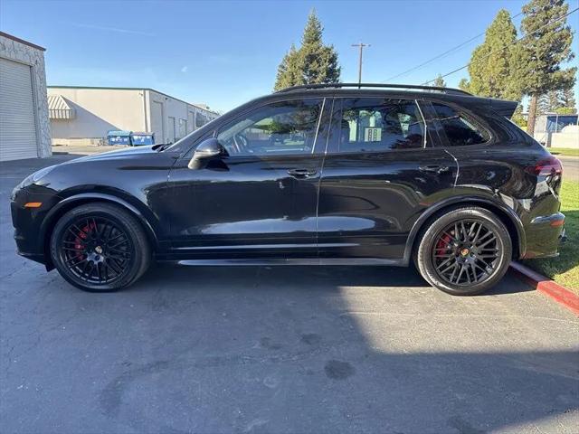 2016 Porsche Cayenne GTS