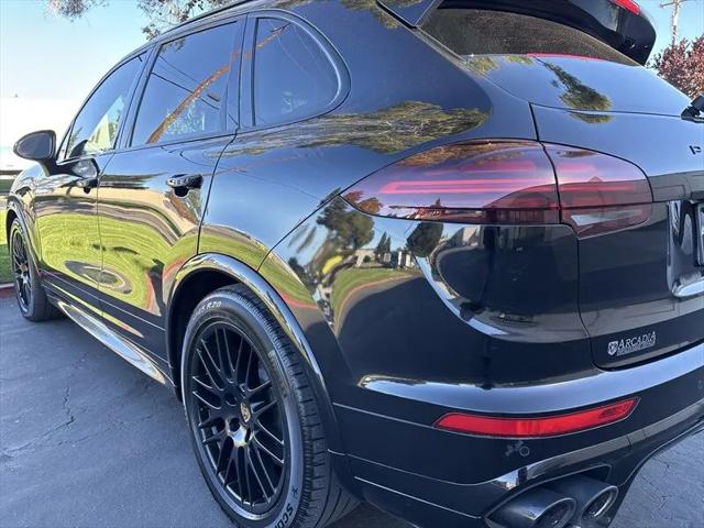 2016 Porsche Cayenne GTS
