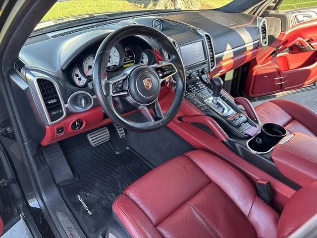 2016 Porsche Cayenne GTS