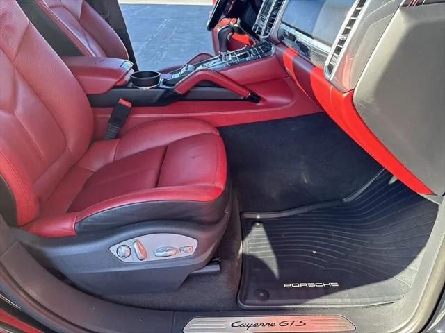 2016 Porsche Cayenne GTS
