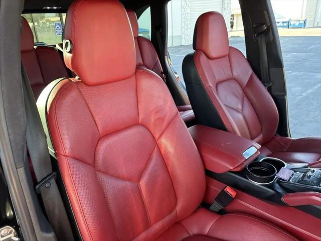 2016 Porsche Cayenne GTS