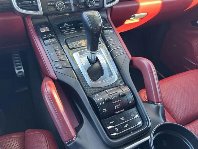 2016 Porsche Cayenne GTS