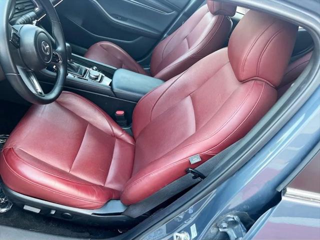 2025 Mazda Mazda3 2.5 S Carbon Edition