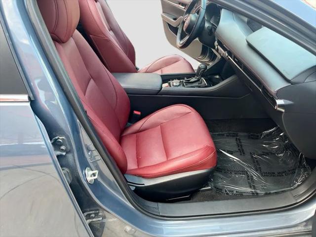 2025 Mazda Mazda3 2.5 S Carbon Edition