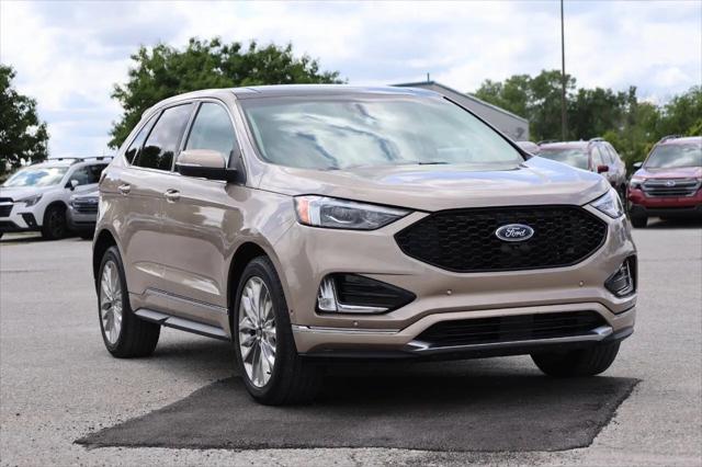 2021 Ford Edge Titanium