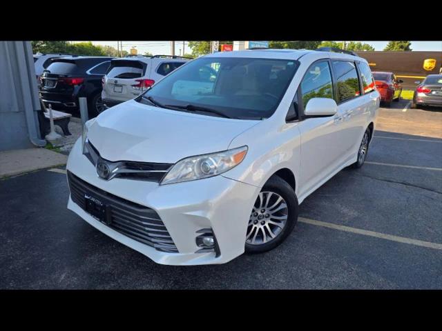 2020 Toyota Sienna XLE for sale in Palatine, IL
