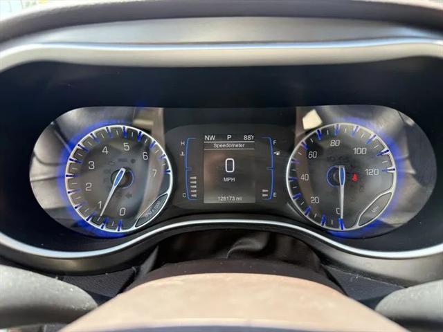 2017 Chrysler Pacifica Touring-L
