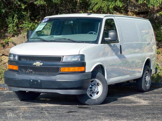 2021 Chevrolet Express Cargo Van RWD 2500 Regular Wheelbase WT for sale in Mission, KS