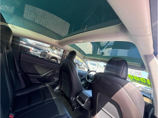 2020 Tesla Model 3 Unknown