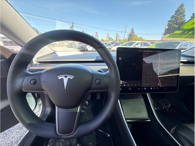 2020 Tesla Model 3 Unknown