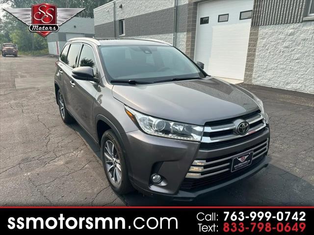 2019 Toyota Highlander XLE for sale in Blaine, MN
