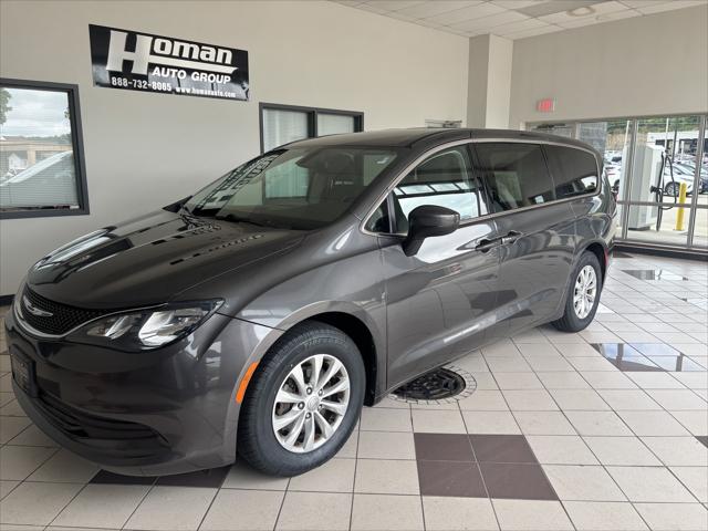 2017 Chrysler Pacifica Touring for sale in Ripon, WI