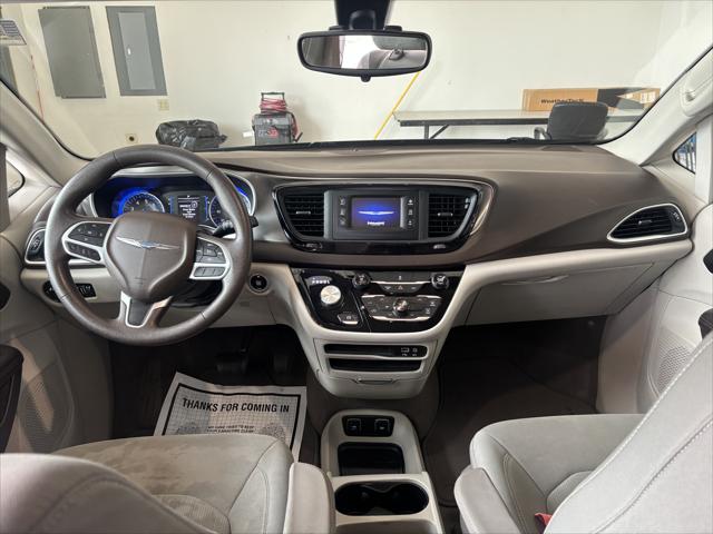 2017 Chrysler Pacifica Touring