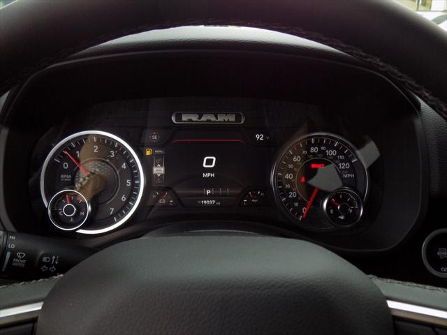 2025 Ram 1500 Big Horn Crew Cab 4x4 57 Box