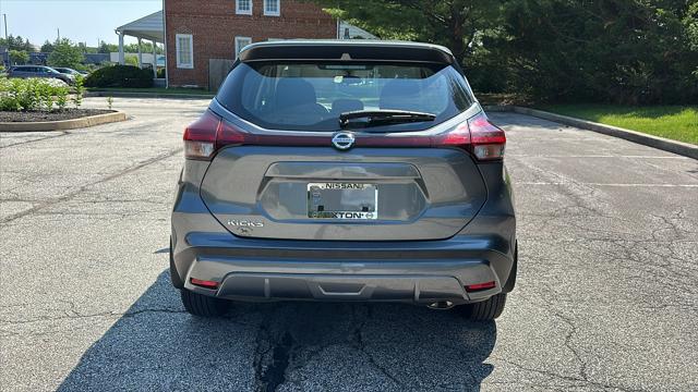 2021 Nissan Kicks S Xtronic CVT