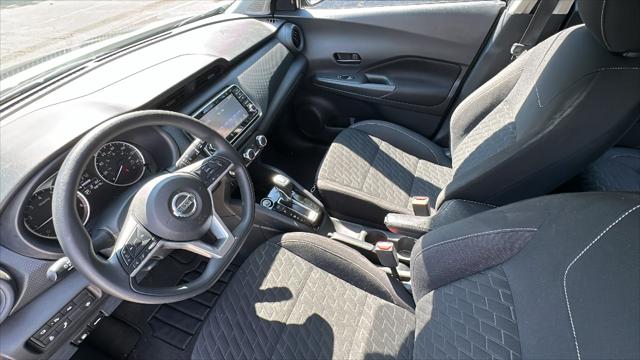 2021 Nissan Kicks S Xtronic CVT