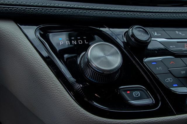 2023 Chrysler Pacifica Hybrid Touring L