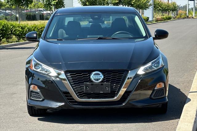 2022 Nissan Altima SR FWD