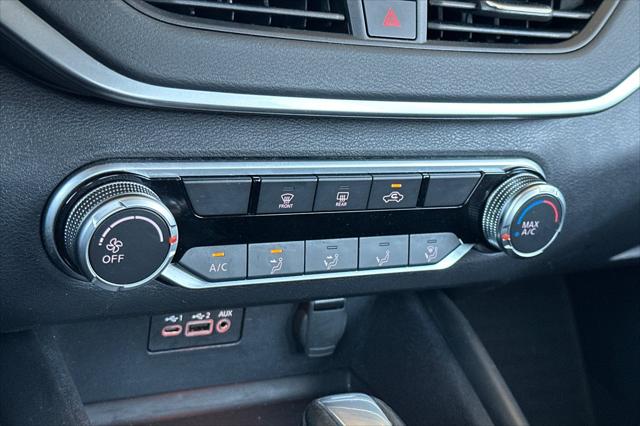 2022 Nissan Altima SR FWD