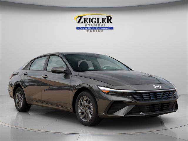 2026 Hyundai Elantra Hybrid Blue for sale in Mt Pleasant, WI