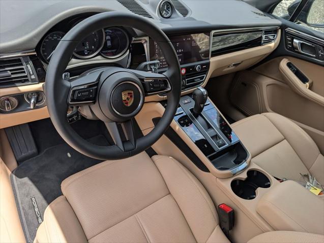 2025 Porsche Macan Unknown