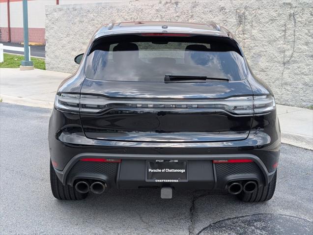 2025 Porsche Macan Unknown