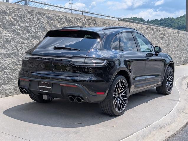 2025 Porsche Macan Unknown