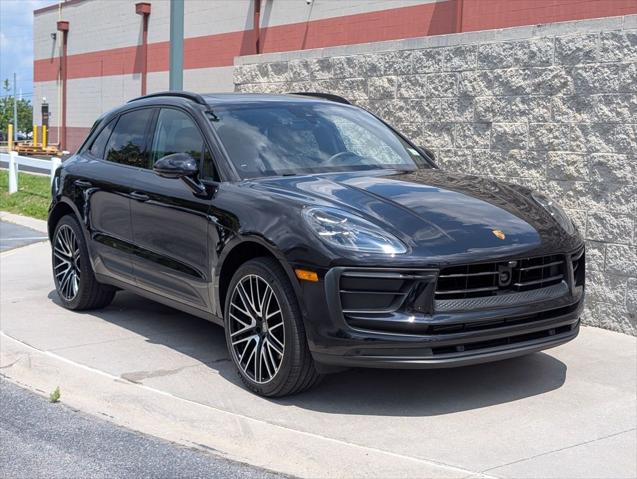 2025 Porsche Macan Unknown