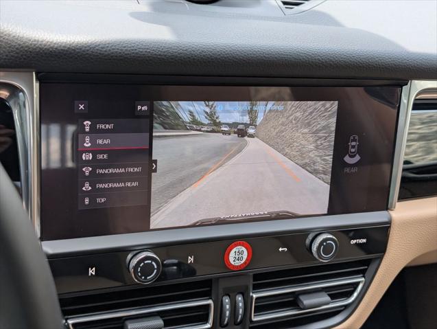 2025 Porsche Macan Unknown