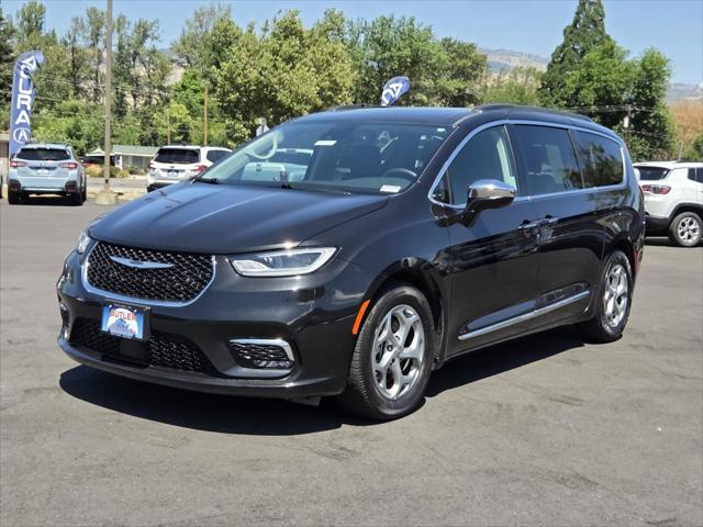 2023 Chrysler Pacifica Limited for sale in Ashland, OR