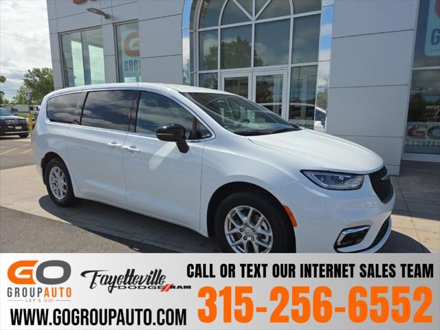 2026 Chrysler Pacifica Select for sale in Fayetteville, NY